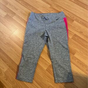Nike Gray and Pink Leggings for Athletic Performance